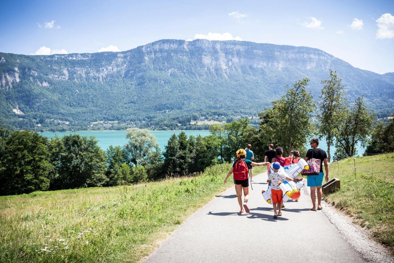 Huttopia Lac D'Aiguebelette Saint-Alban-de-Montbel 外观 照片