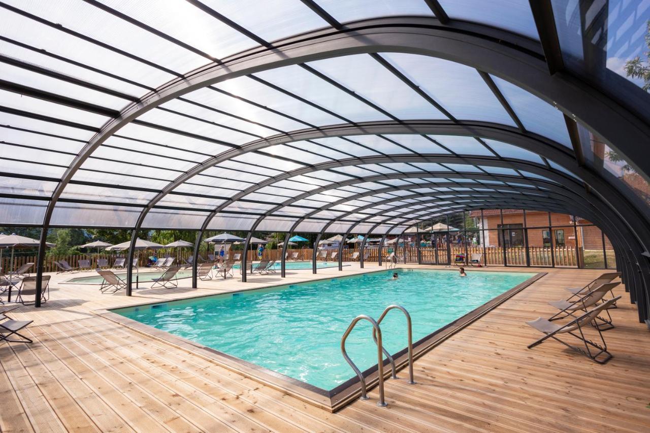 Huttopia Lac D'Aiguebelette Saint-Alban-de-Montbel 外观 照片