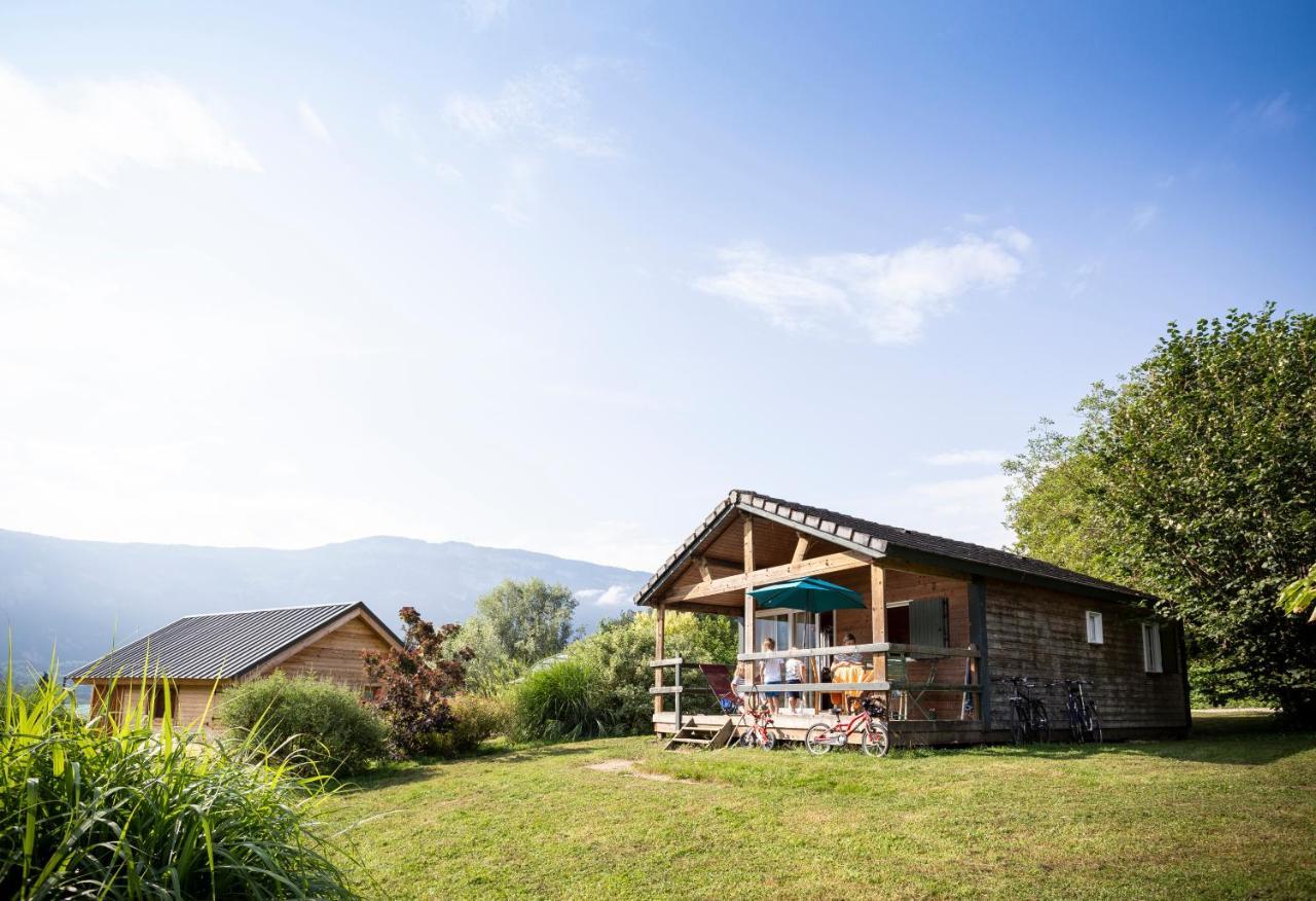 Huttopia Lac D'Aiguebelette Saint-Alban-de-Montbel 外观 照片